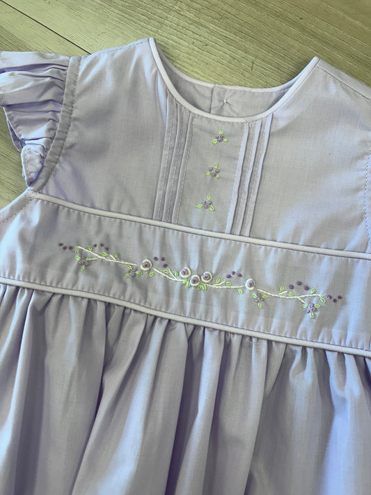 Remember Nguyen - Lavender Remy Bubble Purple Posy