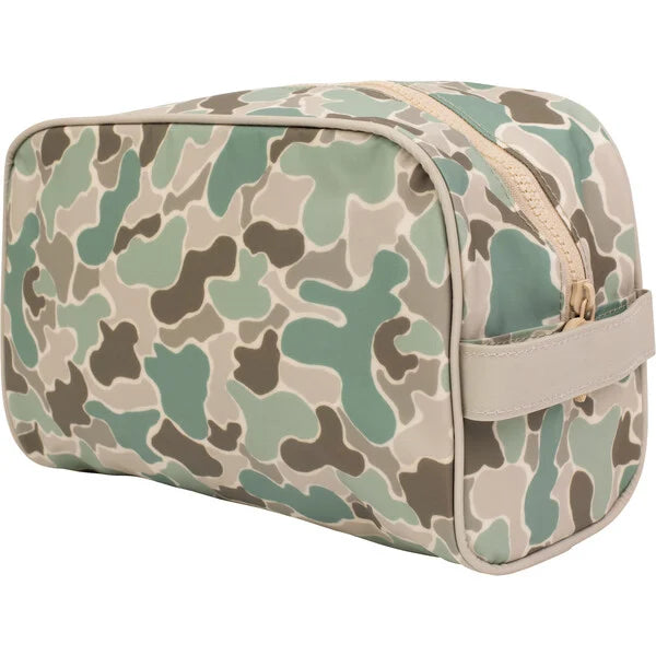 the Apple of My Isla - The Dopp Kit