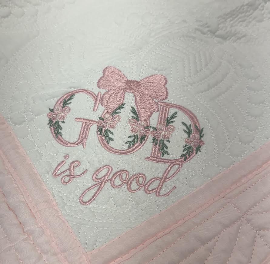 Zsa Zsa & Lolli - Pink God Is Good Quilt