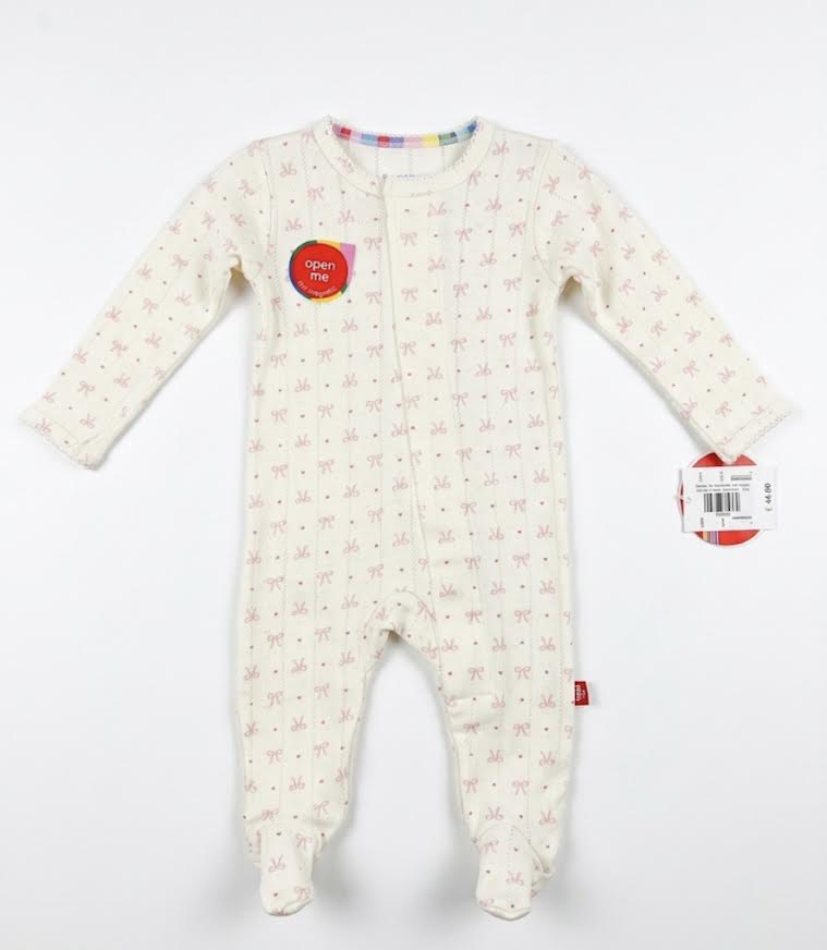 Magnetic Me - Heart & Bow Magnetic Footie