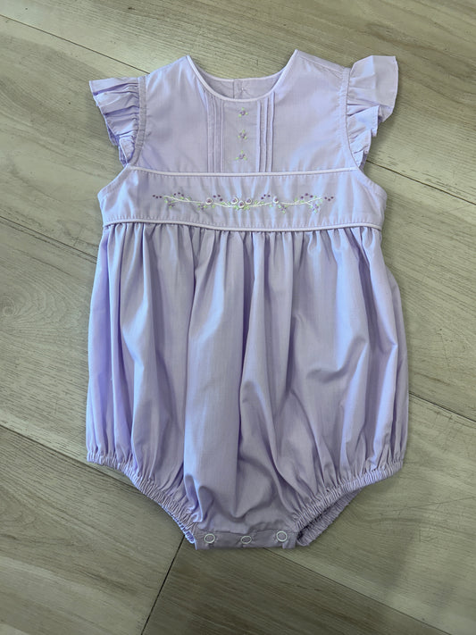 Remember Nguyen - Lavender Remy Bubble Purple Posy